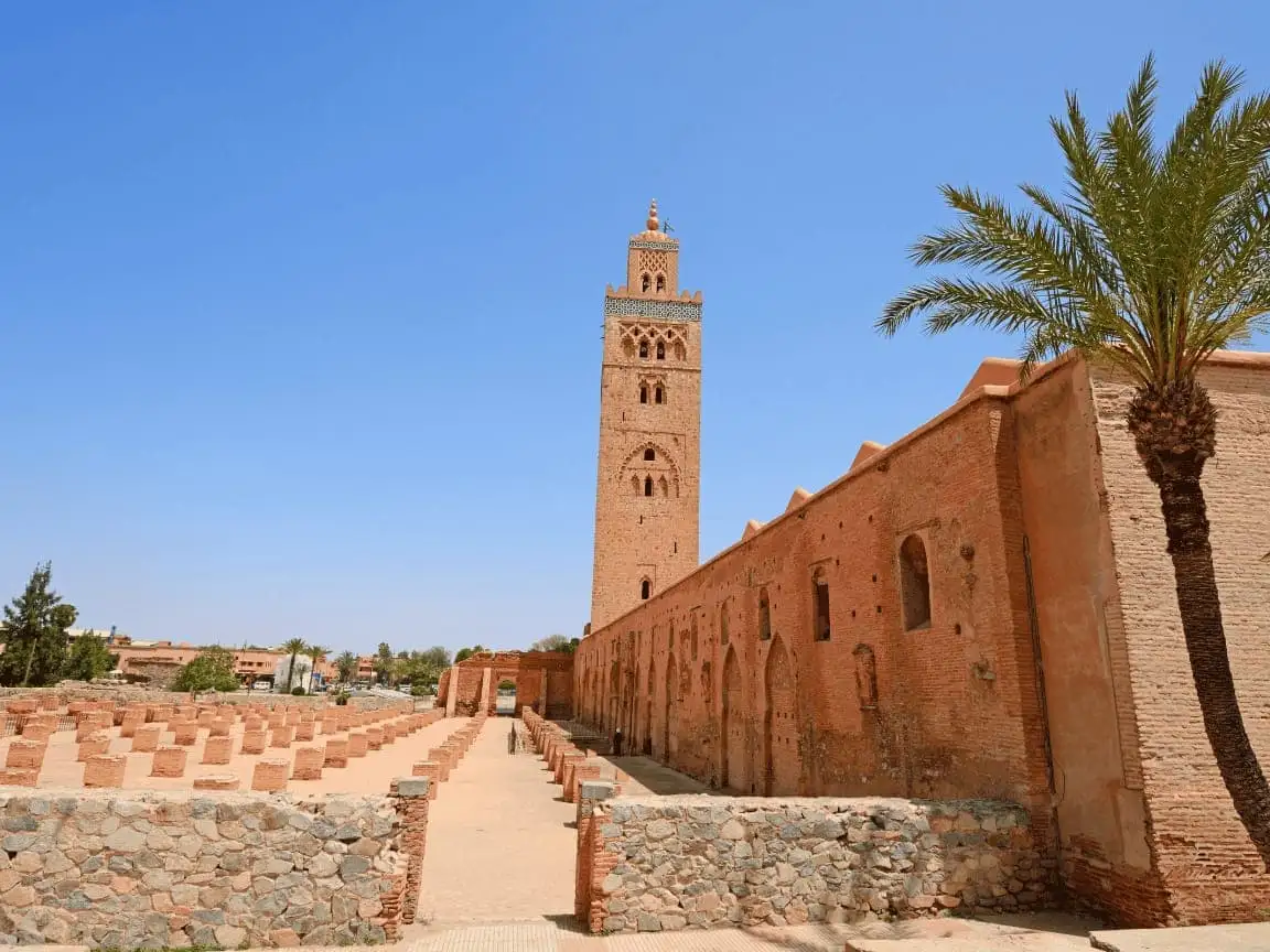 Money in Morocco: Currency, Cards, ATMs, Tipping & Bargaining